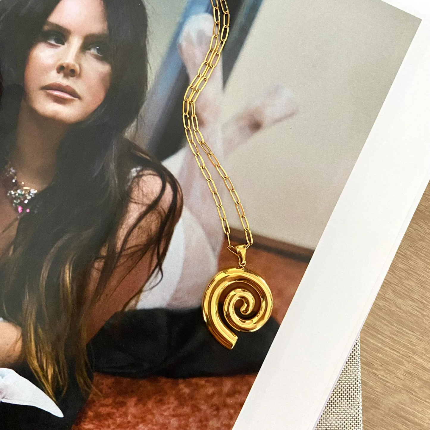 Swirl Necklace