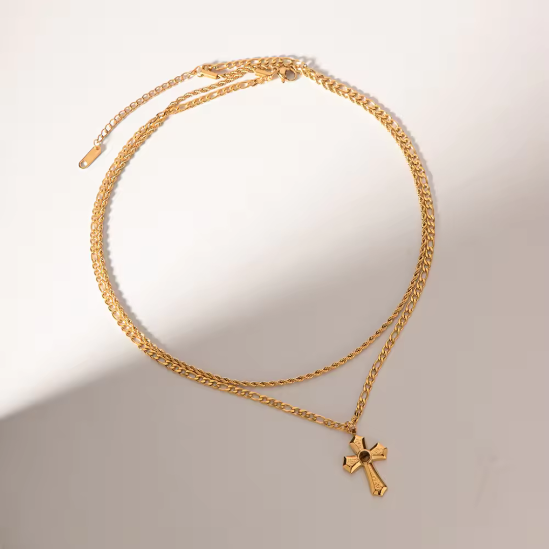 Collier Superposé à Croix