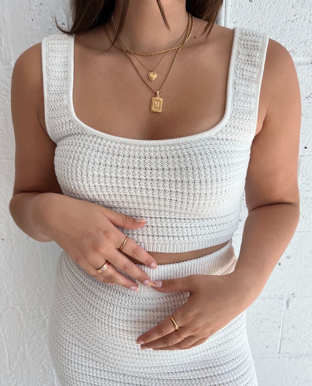 La tendance montante des bijoux en acier inoxydable au Québec : Un choix parfait pour les femmes à la pointe de la mode - Sunny Sunday