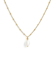 Waterproof Stella Pearl Necklace - Sunny Sunday