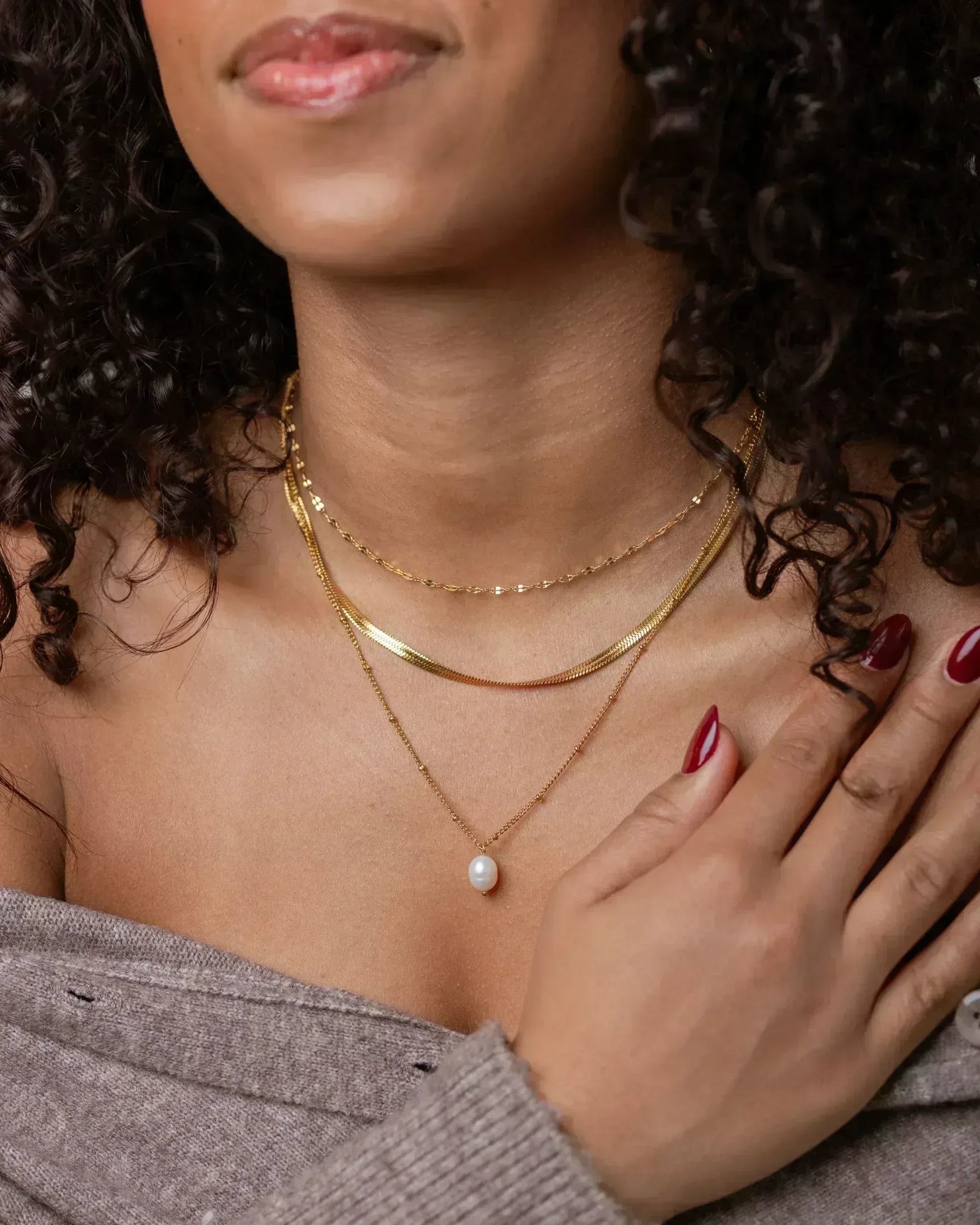 Waterproof Stella Pearl Necklace - Sunny Sunday