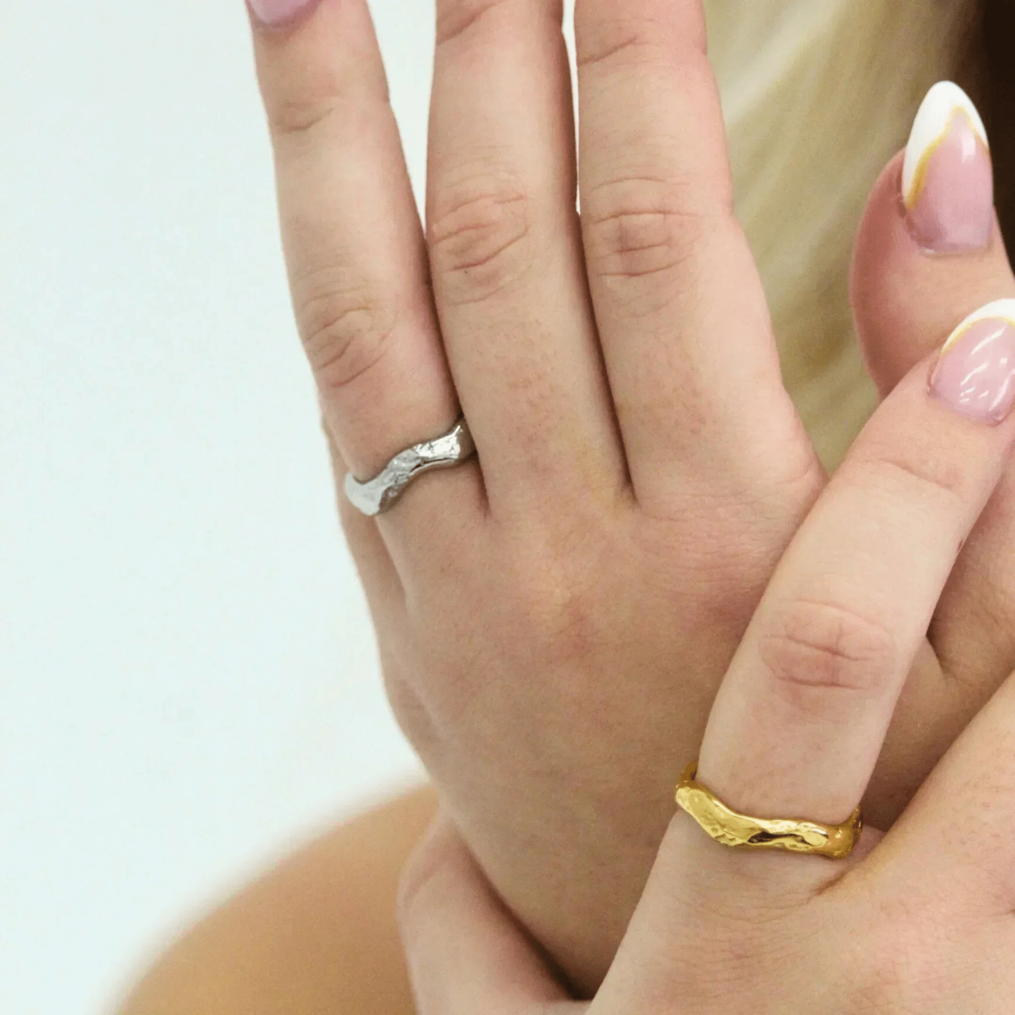 waterproof - Modern Wavy Ring - Sunny Sunday